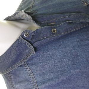 Rock & Republic deep blue denim shirt. Large